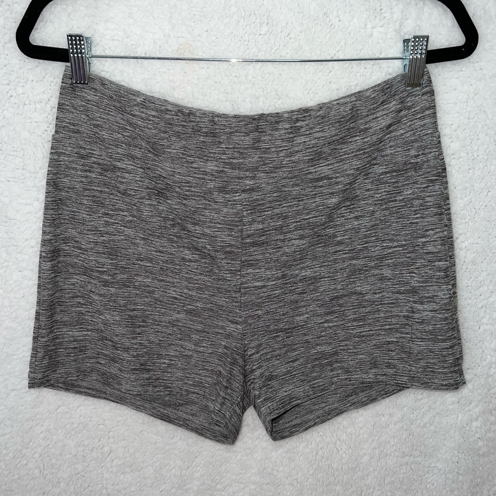 WOMENS NO BOUNDARIES SUPER SOFT SHORTS
